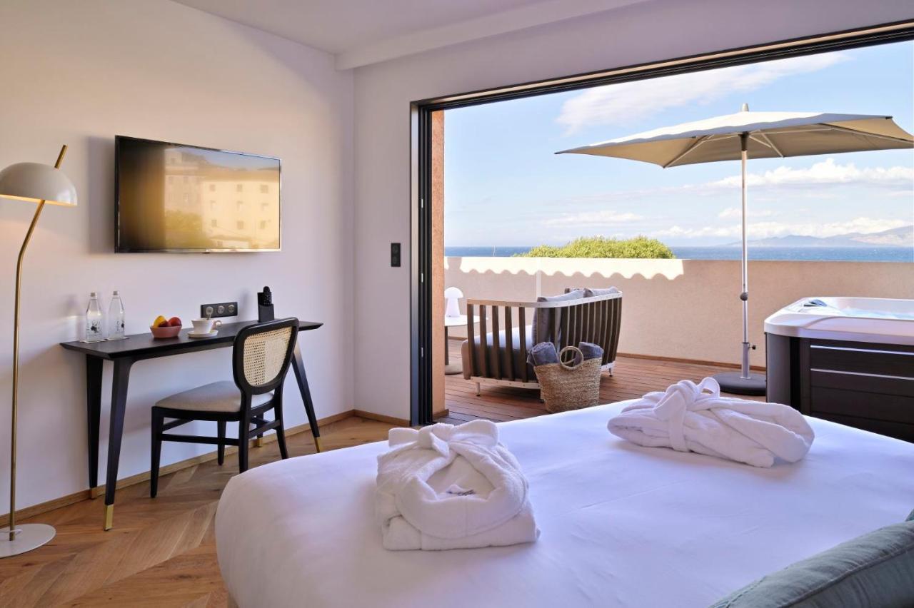 Hotel & Spa Rocabella L'Ile-Rousse  Exterior photo
